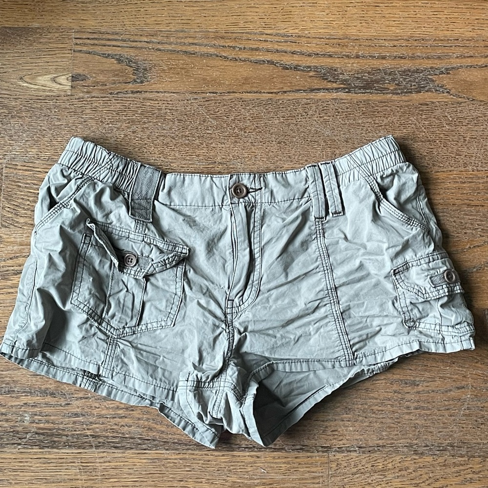 Light grey BDG low waisted shorts